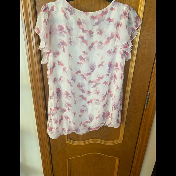 Silk Floral Top - Picture 4 of 6